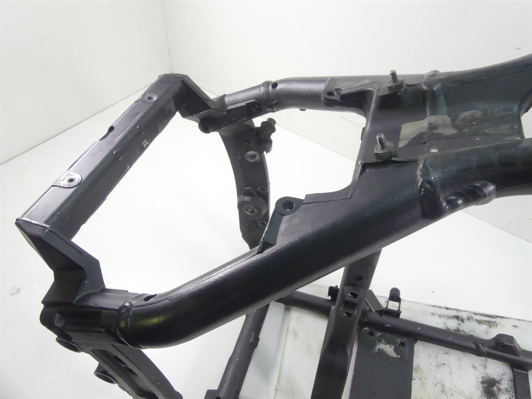 2004 Yamaha XV1700 Road Star Warrior Straight Main Frame Chassis With Clean California Title 5PX-21110-10-00 {{ shop.shopifyCountryName }} - Mototech271