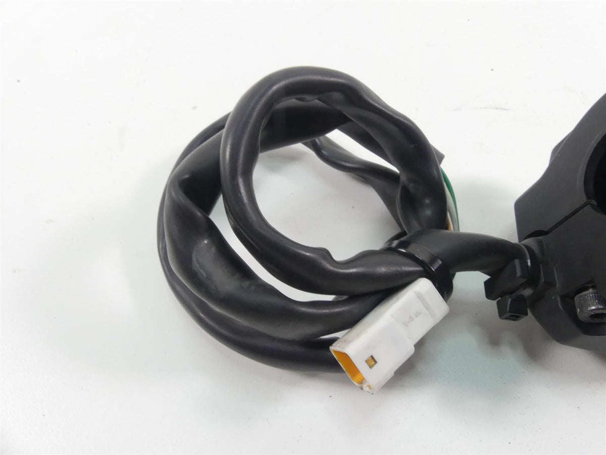 2017 Ducati 939 S Supersport Left Hand Turn Signal Control Switch 65110241C {{ shop.shopifyCountryName }} - Mototech271