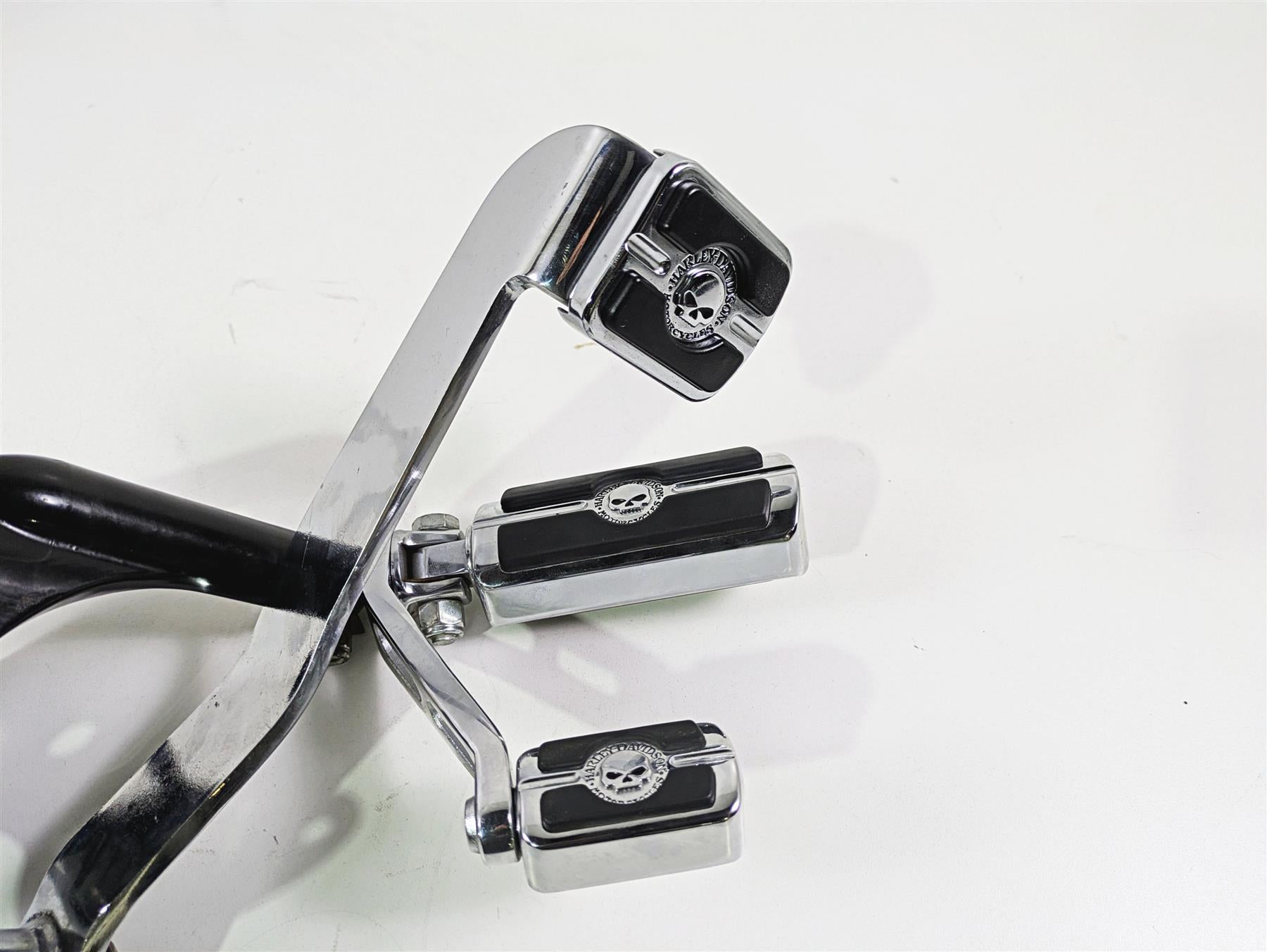 2004 Harley Softail FXSTDI Deuce Front Forward Foot Control Peg 33683-00 42507-00 {{ shop.shopifyCountryName }} - Mototech271