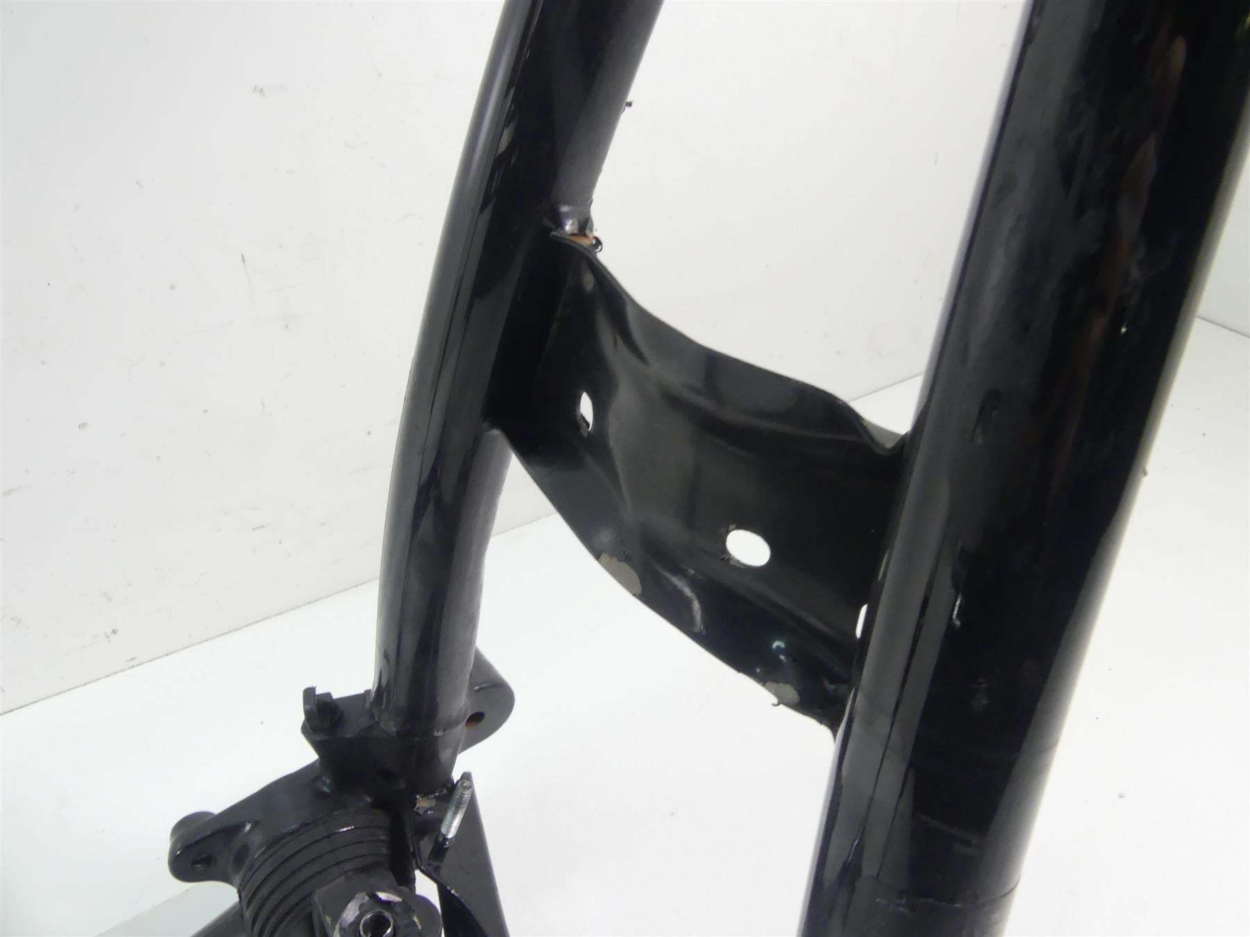 2012 Harley Touring FLHTP Electra Glide Bent Main Frame Chassis With Texas Salvage Title 47900-11 {{ shop.shopifyCountryName }} - Mototech271