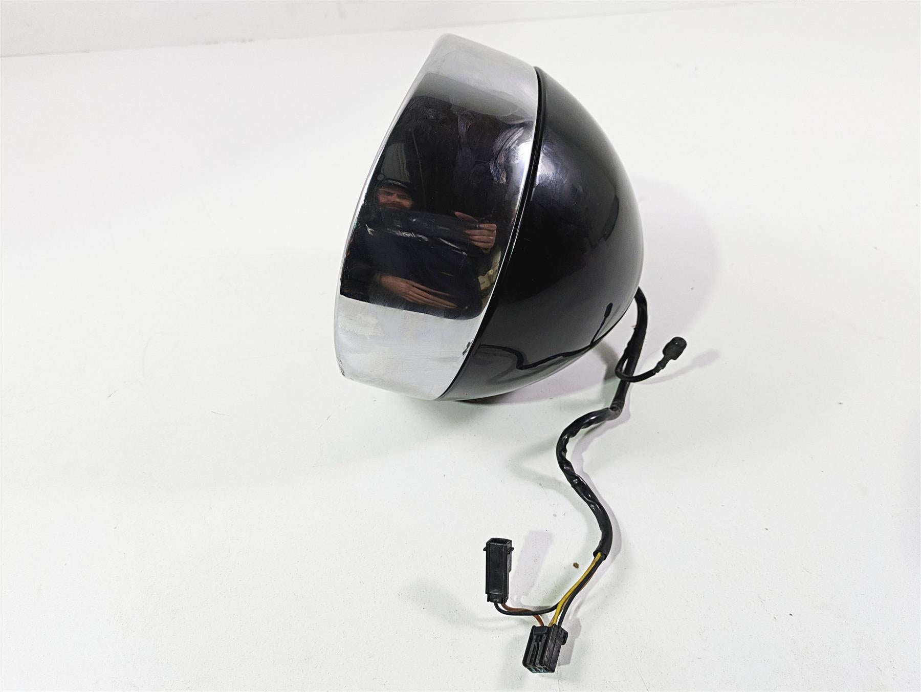 2014 Harley FLS Softail Slim 7" Headlight Head Light & Bracket - Read 68342-05A {{ shop.shopifyCountryName }} - Mototech271