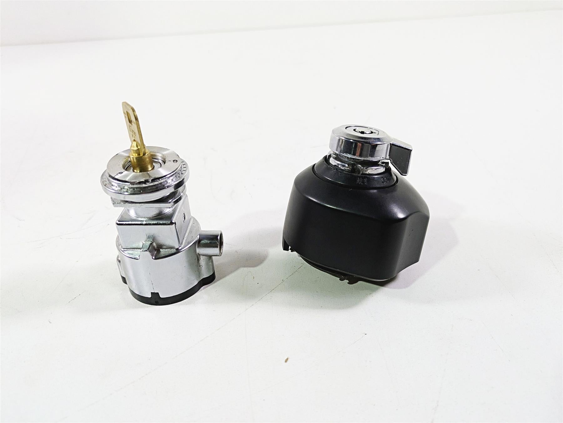 2014 Harley FXDL Dyna Low Rider Ignition Switch Key Lock Set 71475-06B {{ shop.shopifyCountryName }} - Mototech271