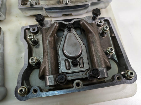 2000 Harley Dyna FXDL Low Rider Big Twin Rocker Box Valve Cover Set 17593-99 {{ shop.shopifyCountryName }} - Mototech271
