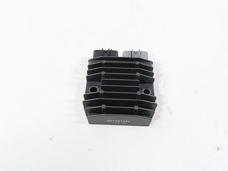 2009 Yamaha FZ1 FZS10 Fazer Rectifier Voltage Regulator FH012AA 1D7-81960-01-00 {{ shop.shopifyCountryName }} - Mototech271