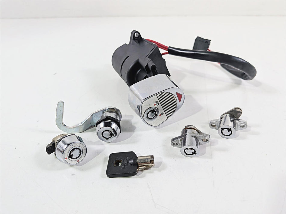 2004 Harley Touring FLTRI Road Glide Ignition Switch Key Lock Set 71640-99