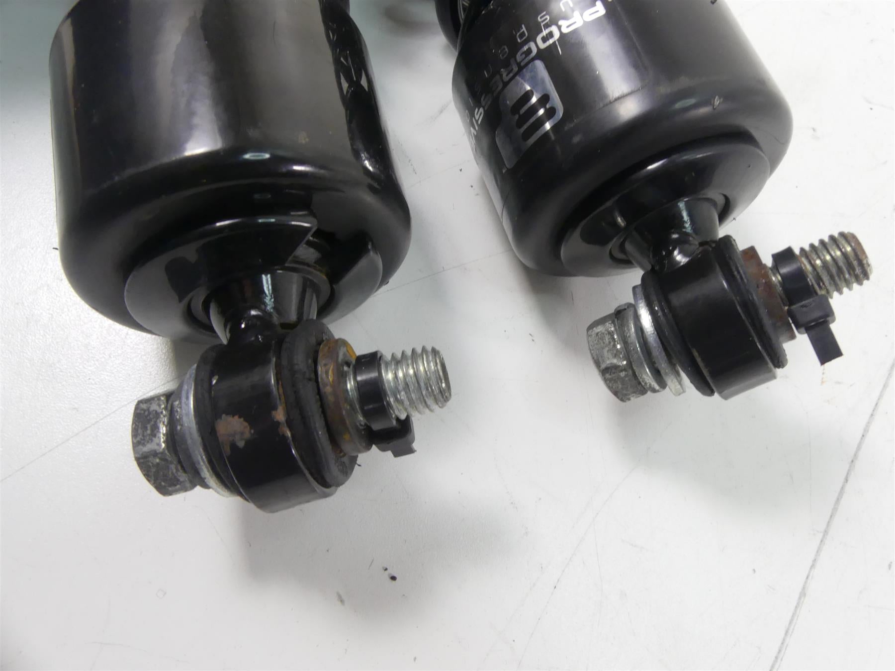 1998 Harley Touring FLHTC Electra Glide Rear Progressive Shocks 13" 412-4002 {{ shop.shopifyCountryName }} - Mototech271