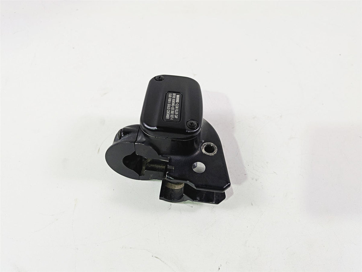 2017 Harley Softail Heritage Classic FLSTC Front Brake Master Cylinder 41700233 {{ shop.shopifyCountryName }} - Mototech271