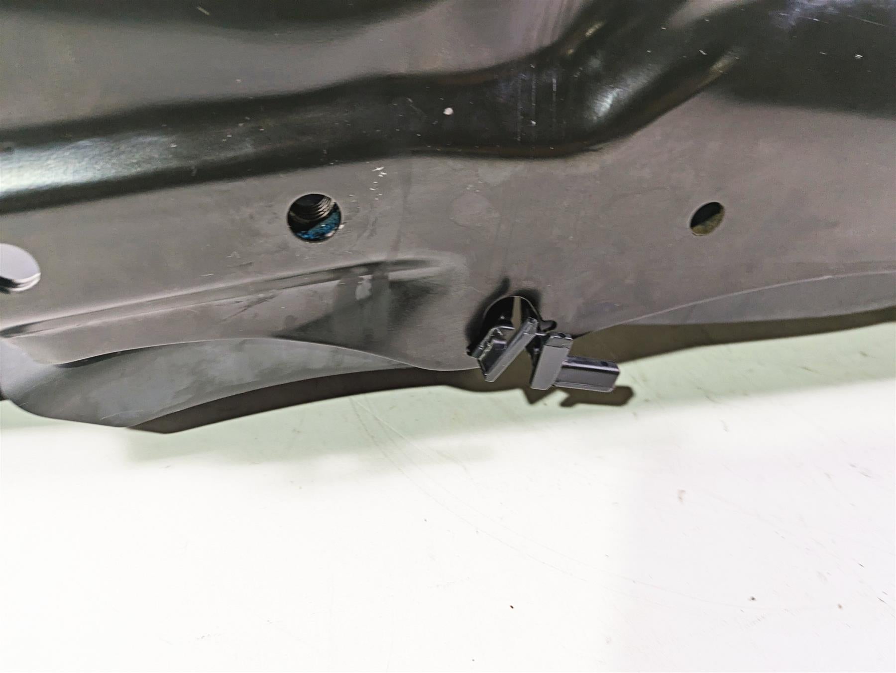 2006 Harley VRSCR Street V-Rod Rear Metal Subframe Seat Pan 47923-06 {{ shop.shopifyCountryName }} - Mototech271