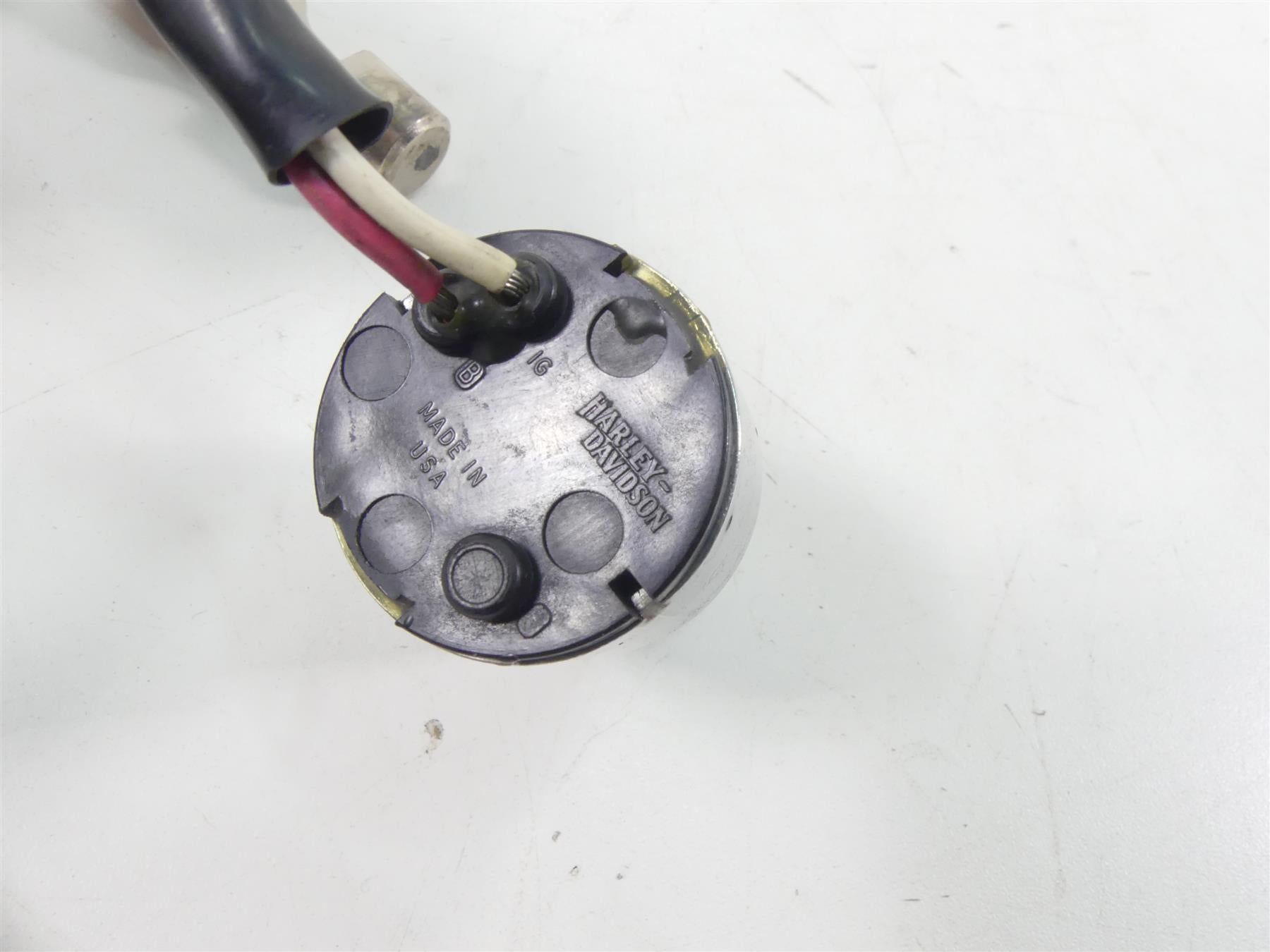 1993 Harley Dyna FXDL Low Rider Ignition Switch Steering Lock Set 71421-90 {{ shop.shopifyCountryName }} - Mototech271