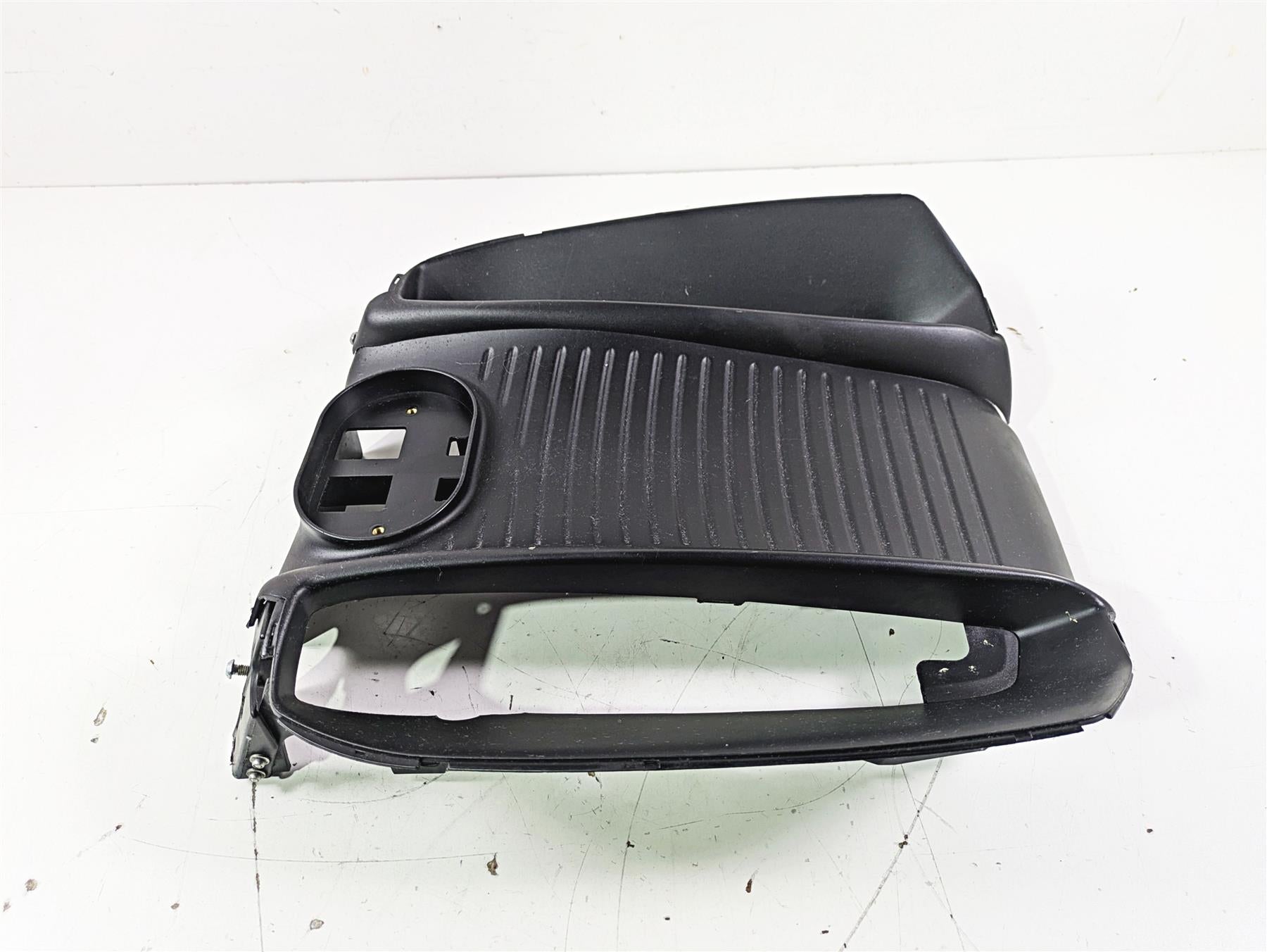 2012 Harley VRSCF Muscle V Rod Radiator Center Cover Fairing 26826-09 {{ shop.shopifyCountryName }} - Mototech271