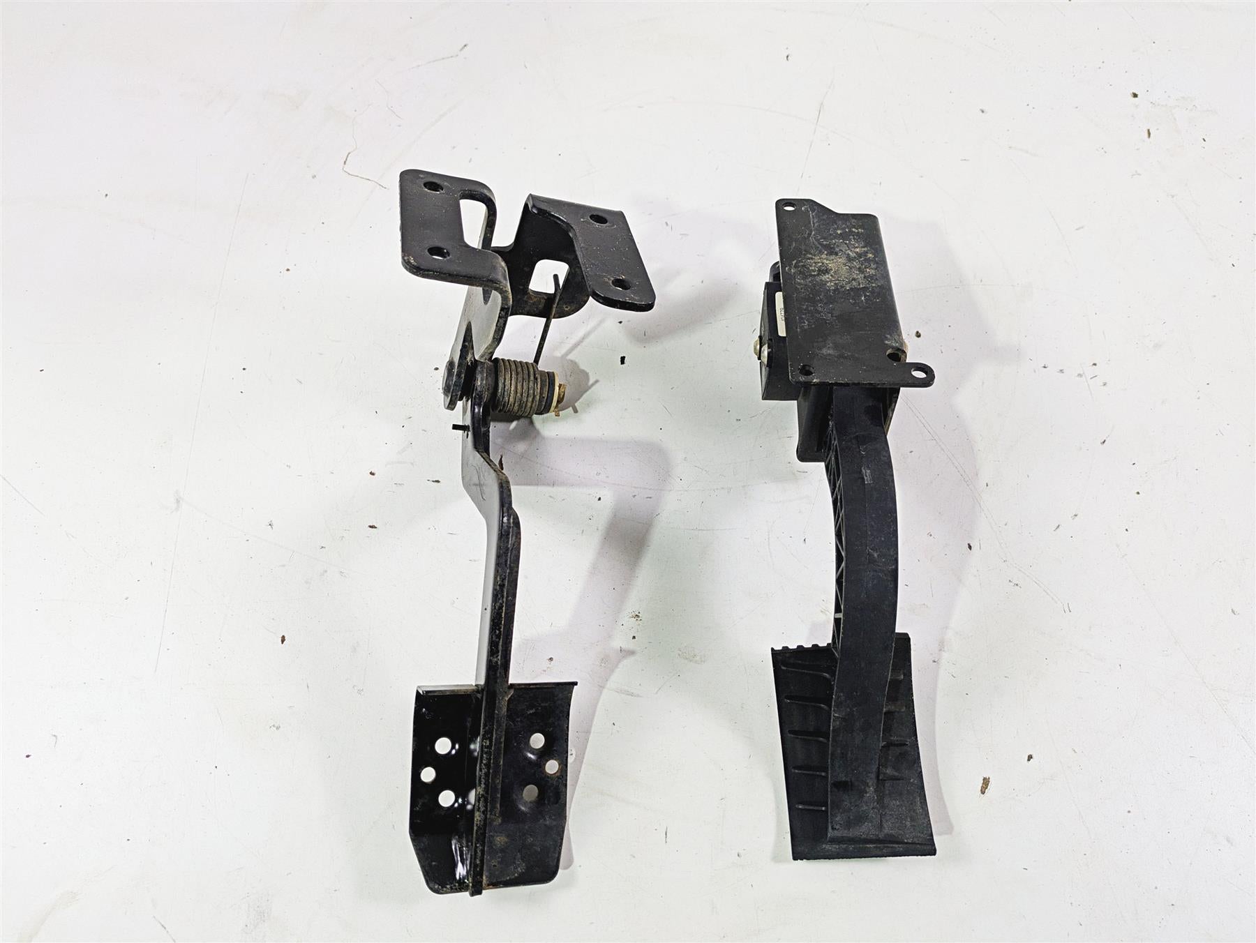 2022 CFMoto Zforce 950 Sport Foot Brake Pedal Lever Set 5HYV-082000-1200 {{ shop.shopifyCountryName }} - Mototech271