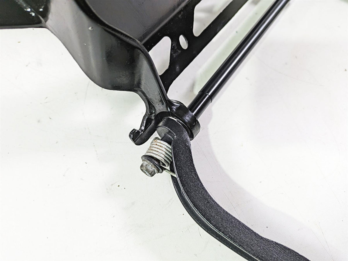2018 Indian Chieftain Limited Front Fairing Stay Holder Carrier 1022608 {{ shop.shopifyCountryName }} - Mototech271