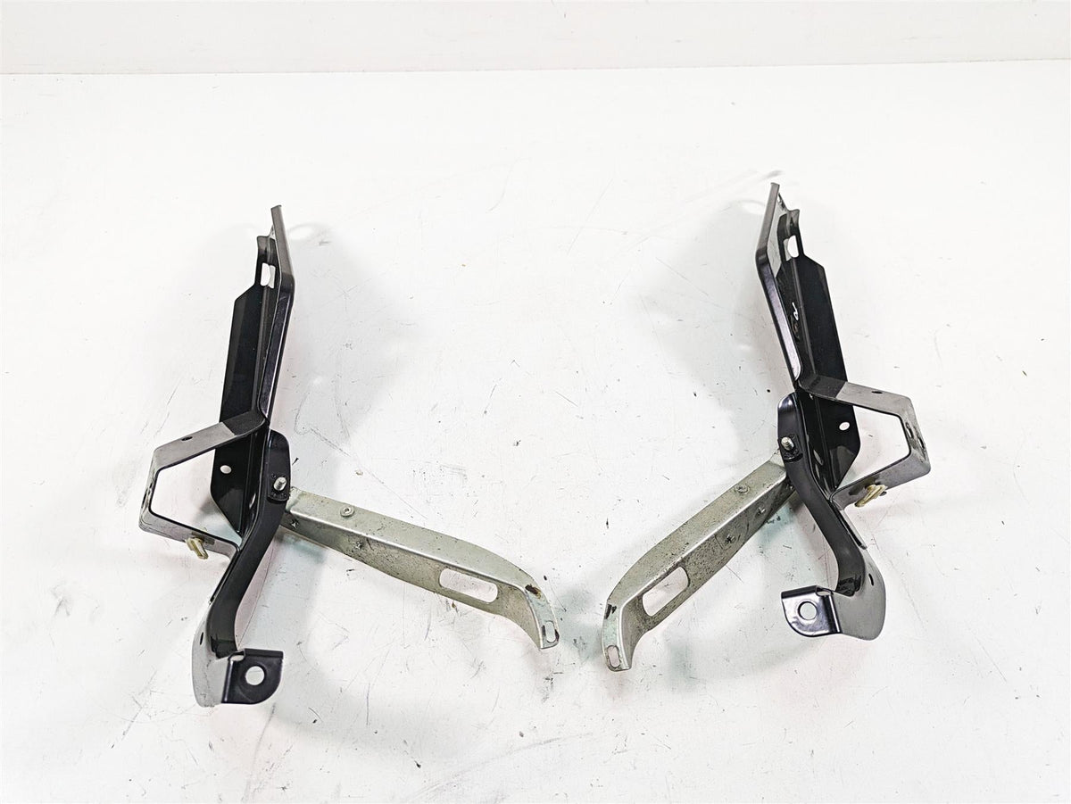 2010 Harley Touring FLHTCU Electra Glide Front Fairing Mount Holder Set 58479-96 {{ shop.shopifyCountryName }} - Mototech271