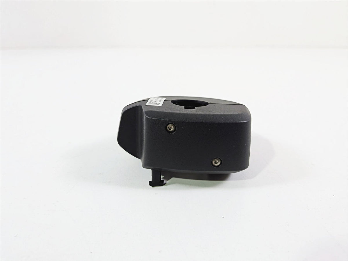 2022 Triumph Tiger 900 GT Pro Right Hand Home Start Stop Control Switch T2044829 {{ shop.shopifyCountryName }} - Mototech271
