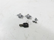 Load image into Gallery viewer, 2020 Harley Touring FLHT Electra Glide Saddlebag Lock Key Set 90300024 | Mototech271
