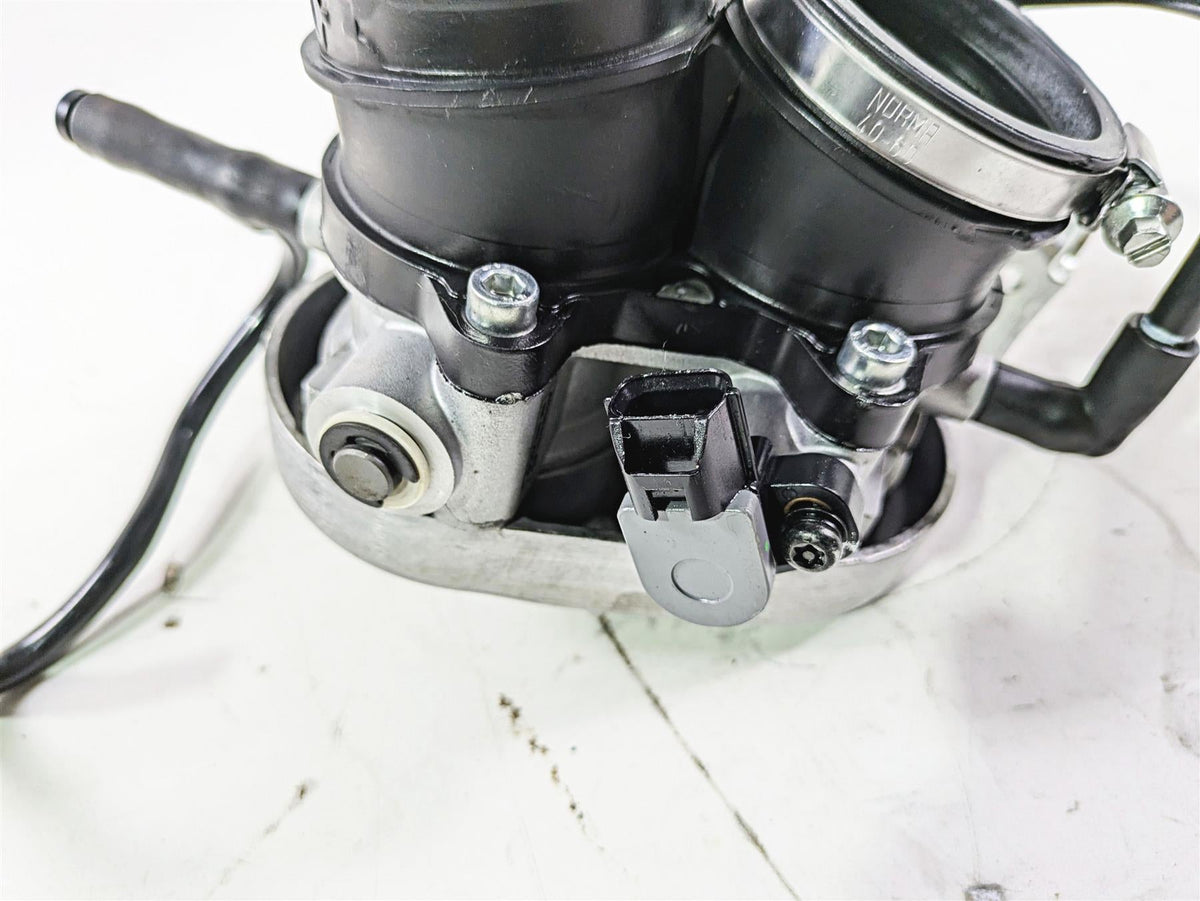 2012 Victory Cross Country Throttle Body Fuel Injection Set 1204320 1205085 {{ shop.shopifyCountryName }} - Mototech271