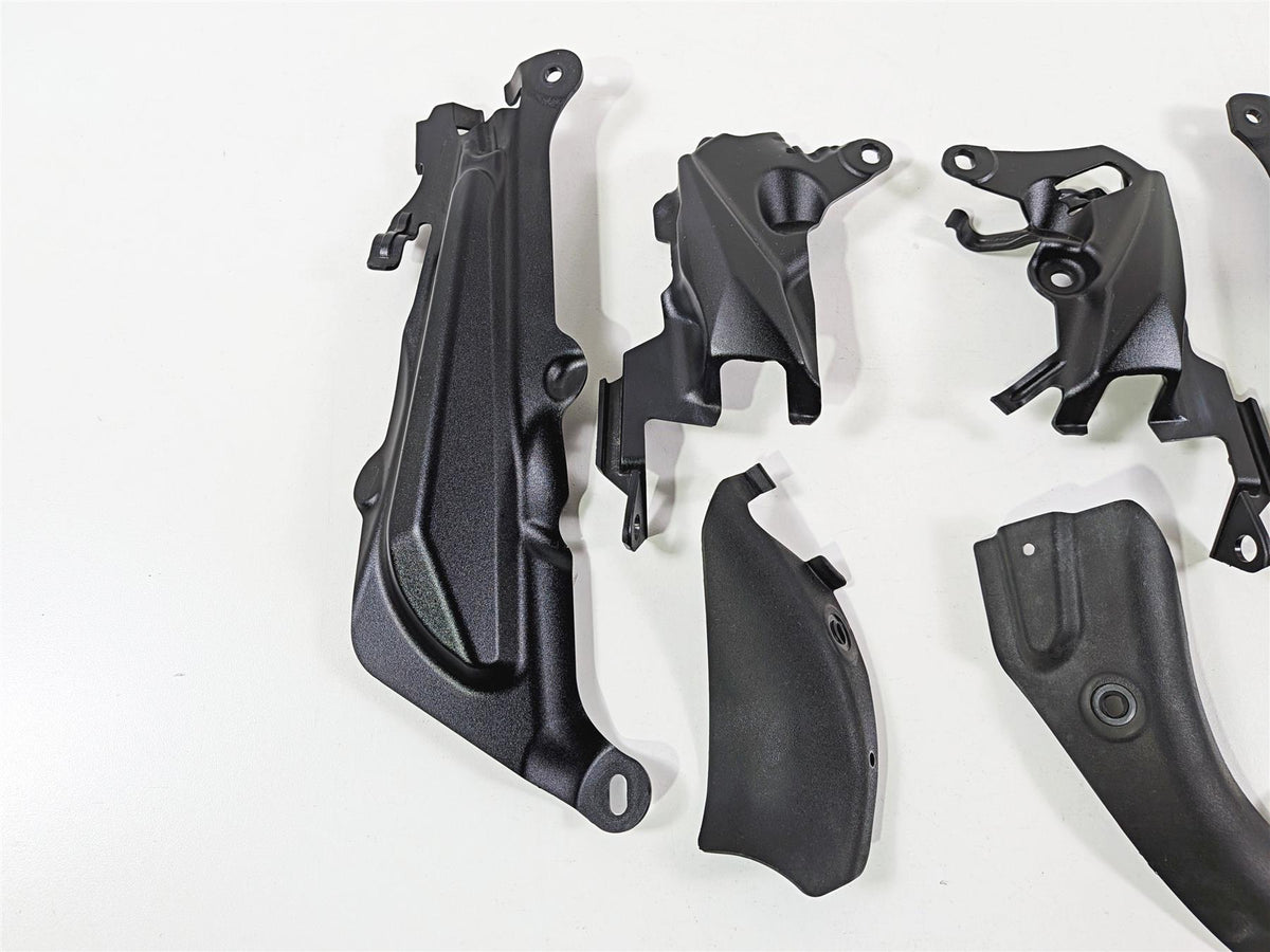 2019 Triumph Speed Triple RS 1050 All Frame Infill Covers Fairing Set T2306567 {{ shop.shopifyCountryName }} - Mototech271