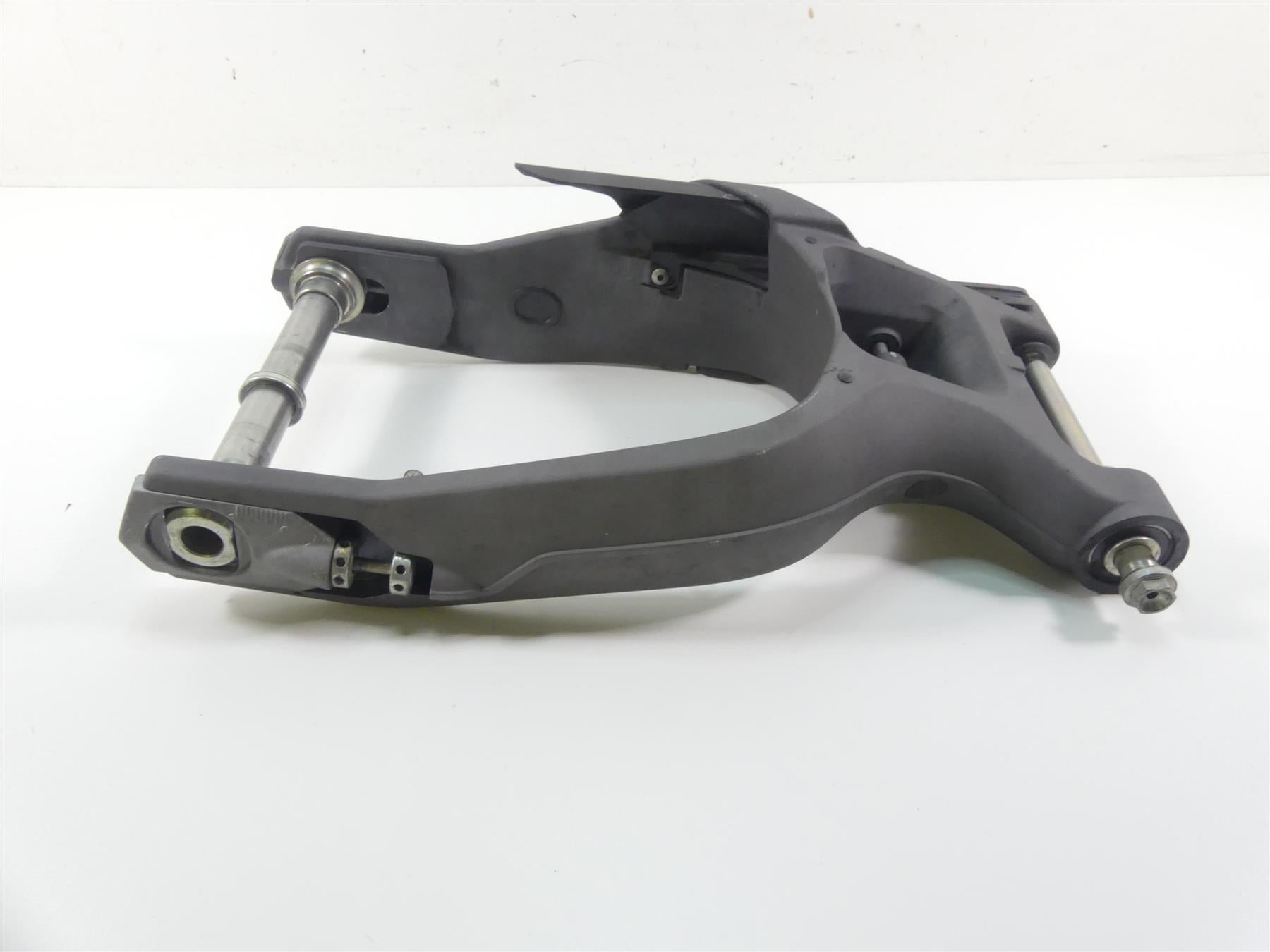 2004 Ducati 999 SBK Rear Swingarm Swing Arm Suspension + Axle 37030323A {{ shop.shopifyCountryName }} - Mototech271