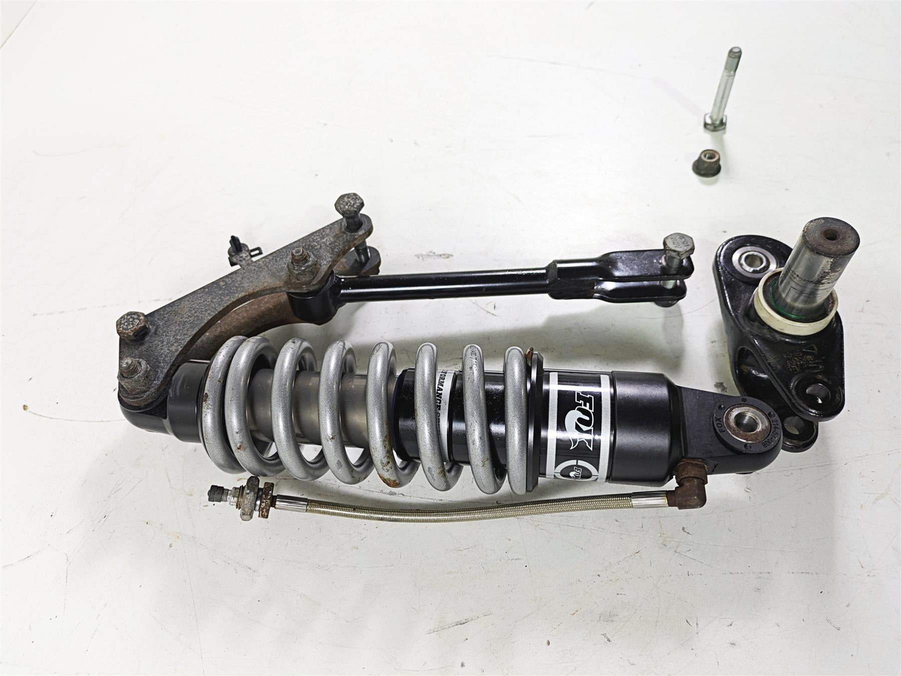 2018 Indian Chieftain Limited Fox Rear Shock Damper & Linkage 1019402 1543839 {{ shop.shopifyCountryName }} - Mototech271