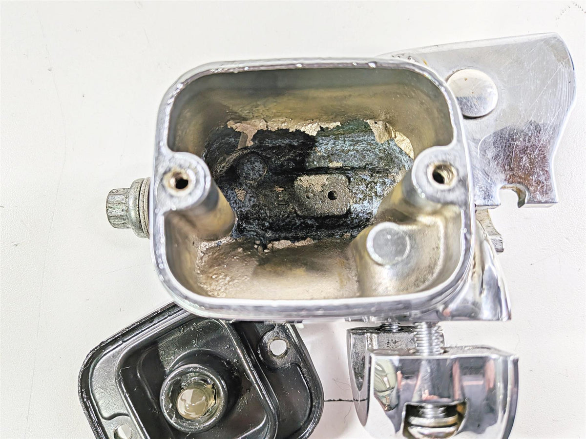 1996 Harley FLSTC Softail Heritage Front Master Cylinder 9/16 READ 45019-96F {{ shop.shopifyCountryName }} - Mototech271