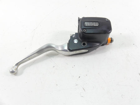 2021 Harley Softail FXBBS Street Bob Front Brake Master Cylinder -Read 41700233 {{ shop.shopifyCountryName }} - Mototech271
