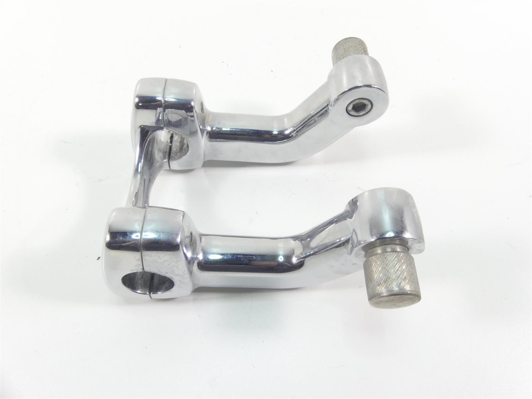 2016 Harley FXDL Dyna Low Rider Handlebar Holder Risers - Read 55900065 55900064