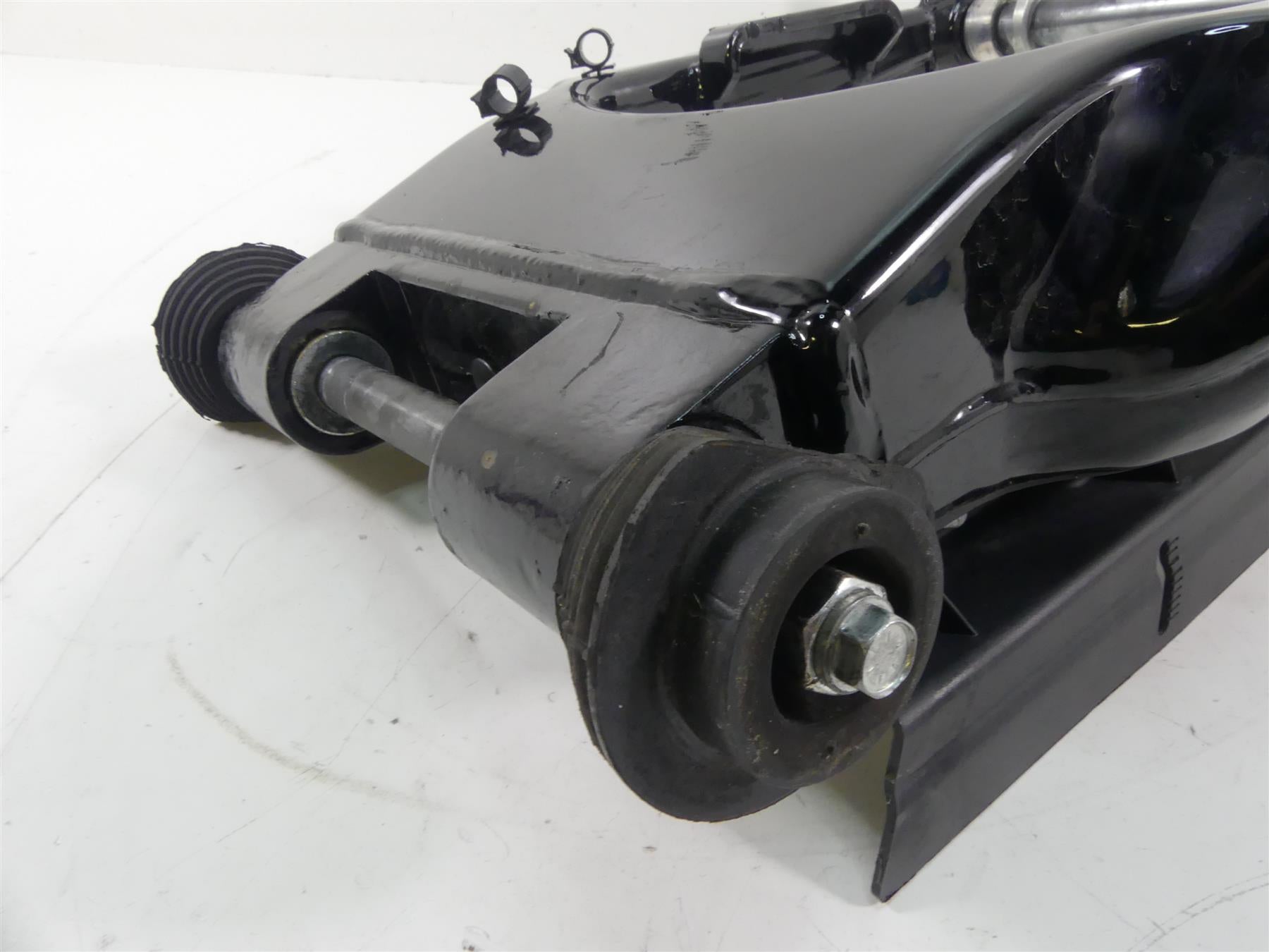 2014 Harley Touring FLHX Street Glide Rear Swing Swingarm 25mm Axle 47549-09 {{ shop.shopifyCountryName }} - Mototech271