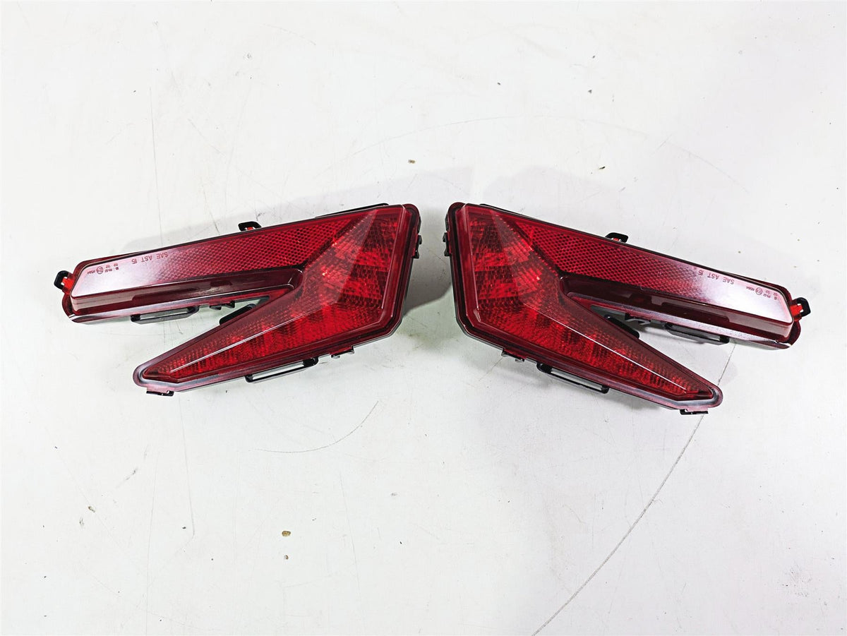 2018 Can Am Maverick X3 XRC Turbo R Taillight Tail Brake Light Set 710004743 {{ shop.shopifyCountryName }} - Mototech271