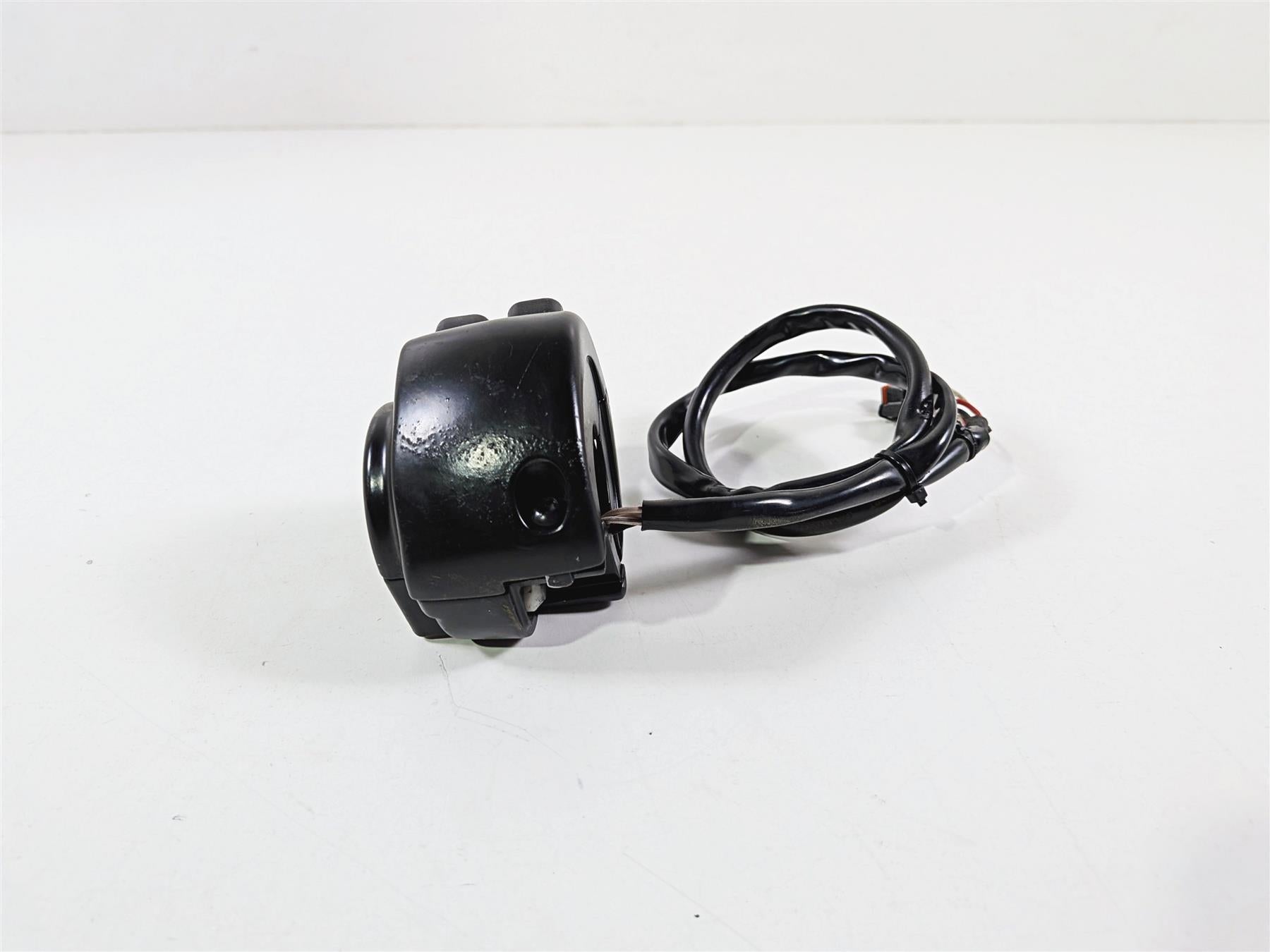2022 Harley Softail FXLRST Low Rider Right Hand Control Switch -Read 71500462A {{ shop.shopifyCountryName }} - Mototech271
