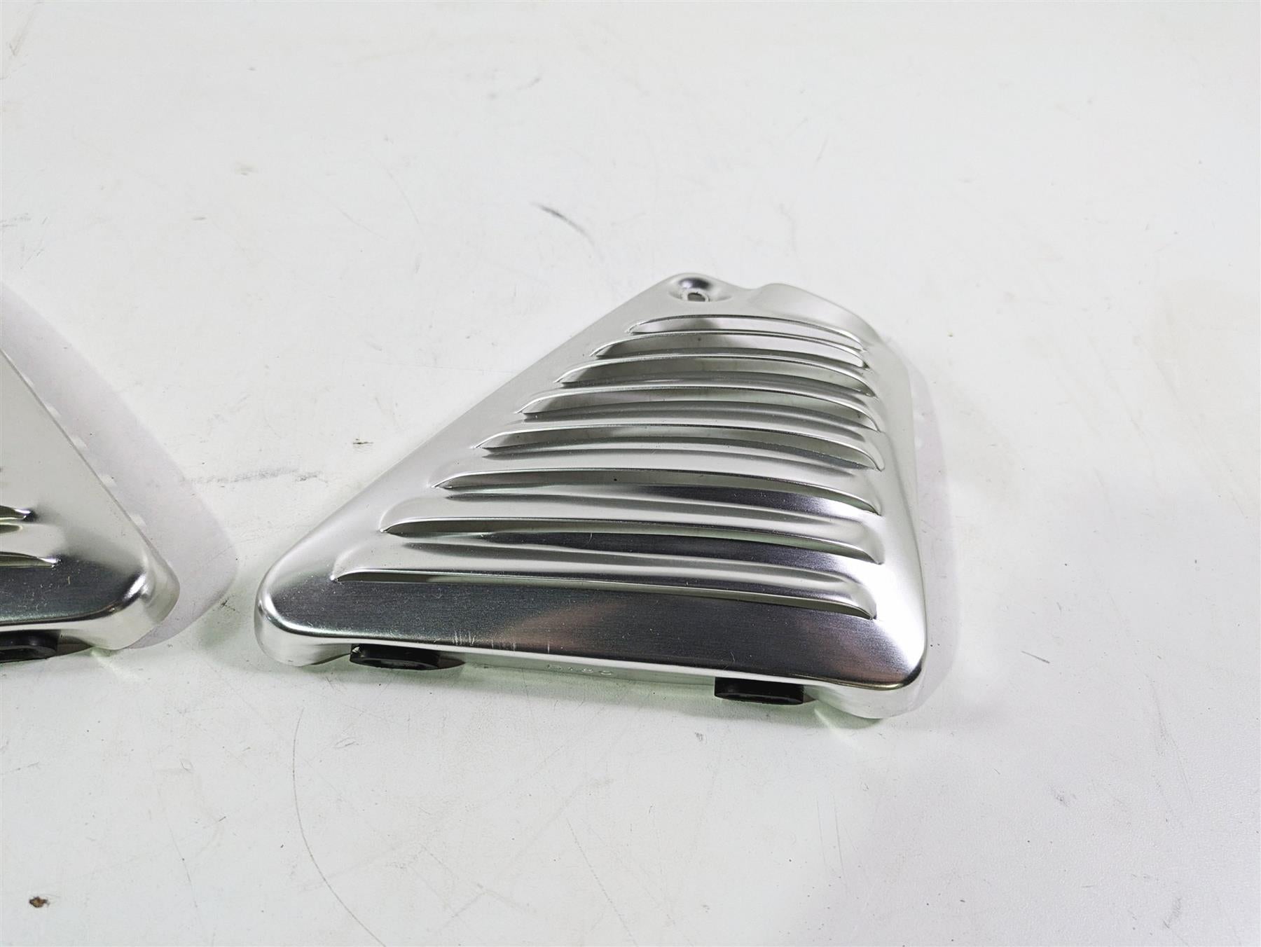 2006 Harley VRSCR Street V-Rod Silver Neck Cover fairing Set 66155-03 66156-03 {{ shop.shopifyCountryName }} - Mototech271