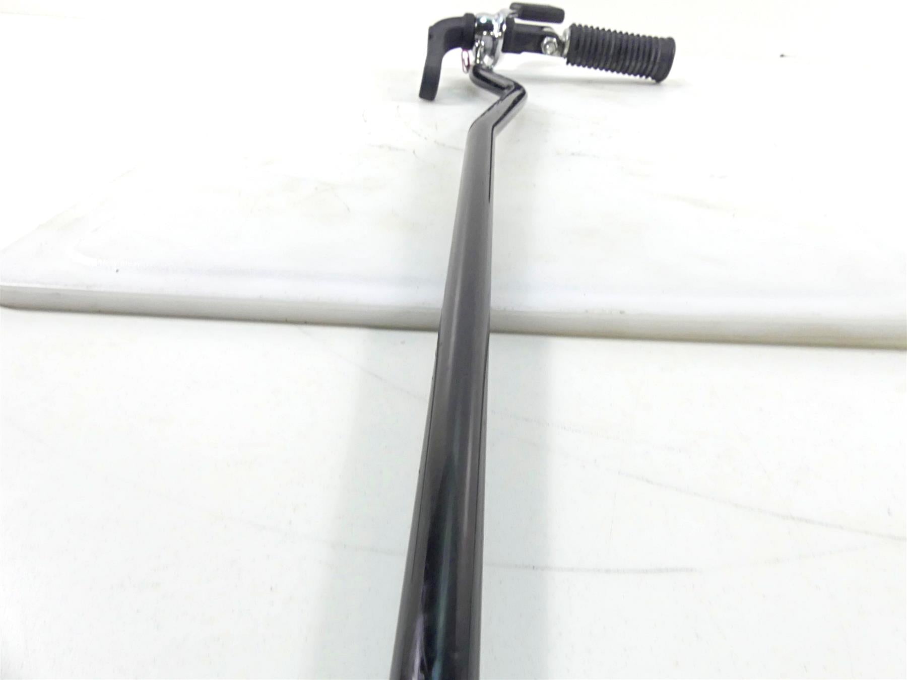 2010 Harley FXDF Dyna Fat Bob Front Right Oem Forward Footpeg Br Pedal 42481-03 {{ shop.shopifyCountryName }} - Mototech271