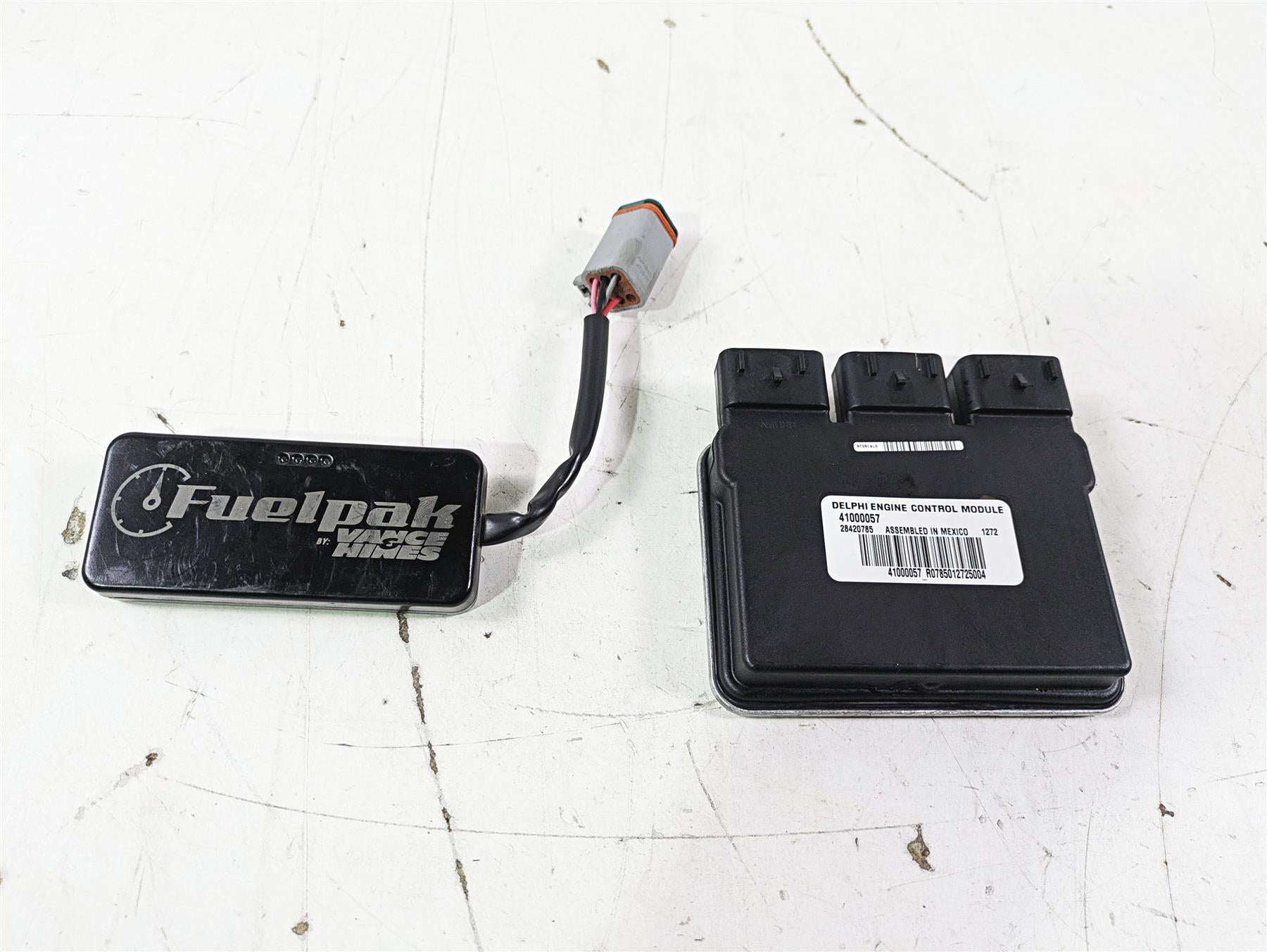 2016 Harley FLSTC Softail Heritage Cdi Ecu Ecm Engine Control Module With FP3 Vance & Hines Fuel Pack Unit 41000057 {{ shop.shopifyCountryName }} - Mototech271