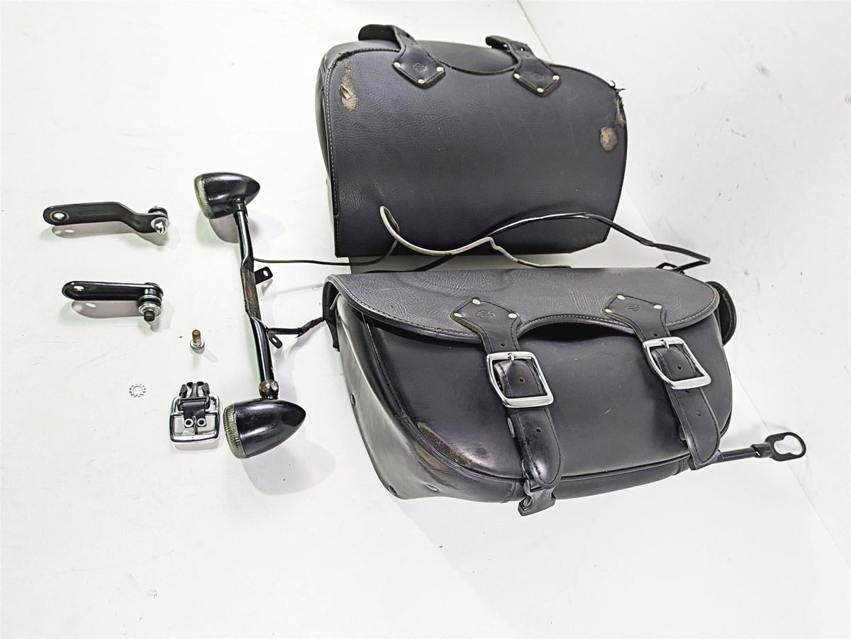 2014 Harley FLS Softail Slim Detachable Leather Saddlebag Set - Read 90200678 {{ shop.shopifyCountryName }} - Mototech271