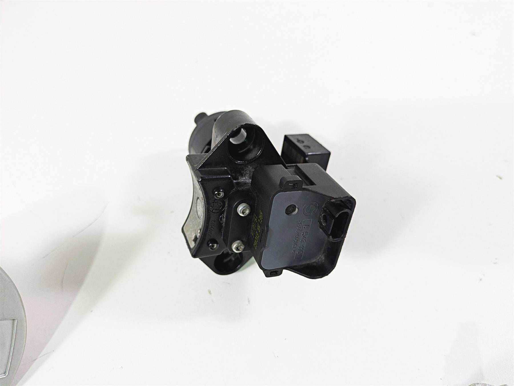 2017 BMW F800GS Adv K75 Cdi Ignition Switch Key Lock Set 13618562426 51257700072 {{ shop.shopifyCountryName }} - Mototech271