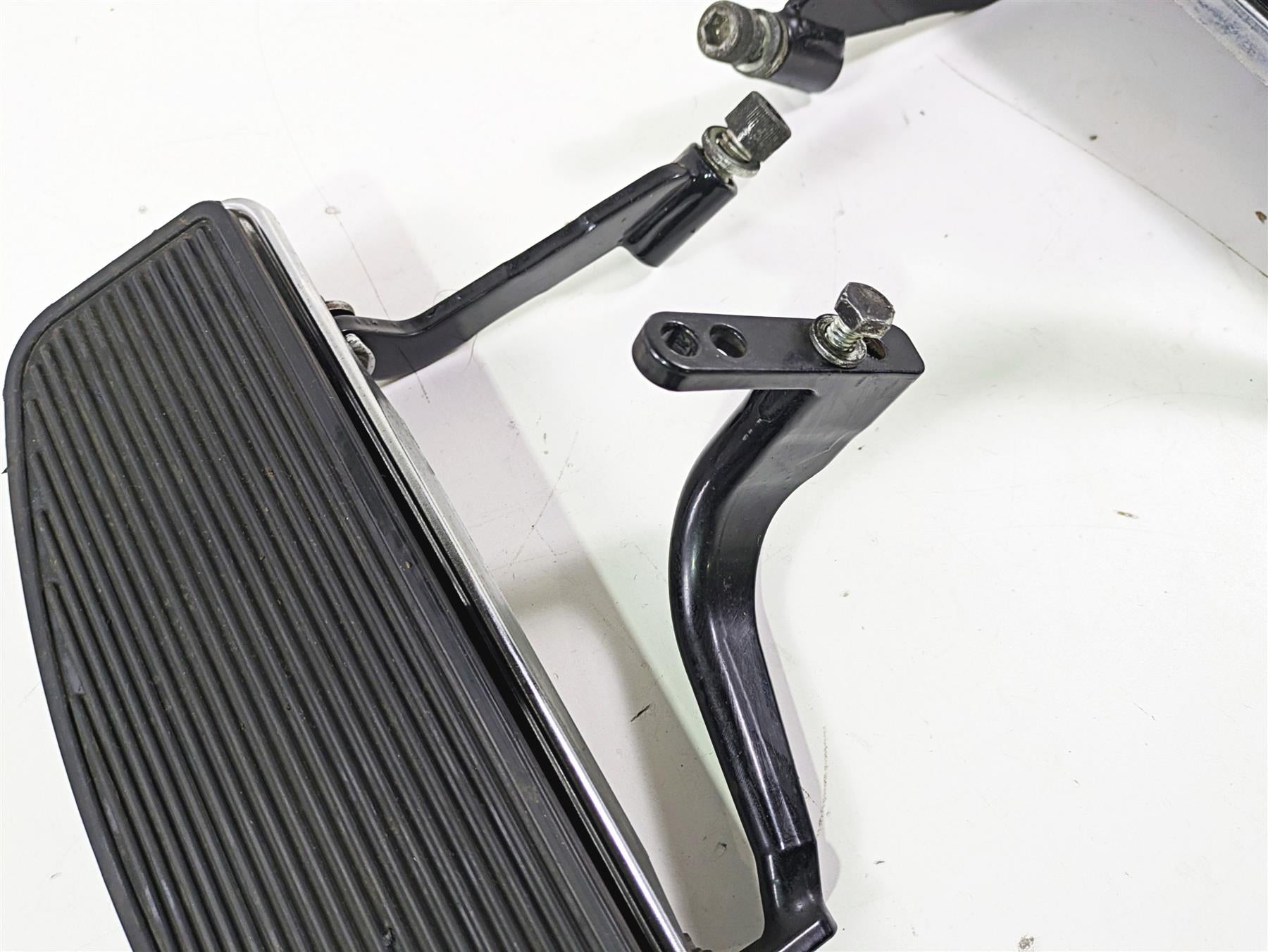 2008 Harley Touring FLHTP Electra Glide Front Foot Floor Board Set 50621-06A {{ shop.shopifyCountryName }} - Mototech271