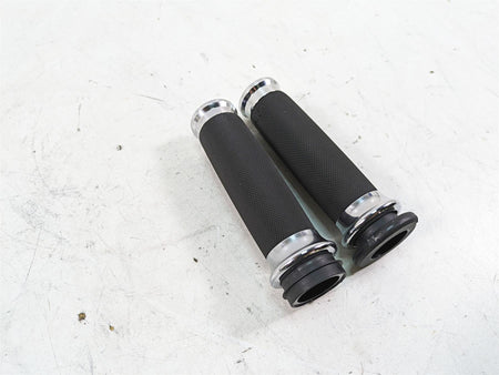 2010 Harley Touring FLHTCU Electra Glide Nice Avon Hand Grip Set CC-85-CH-FLY {{ shop.shopifyCountryName }} - Mototech271