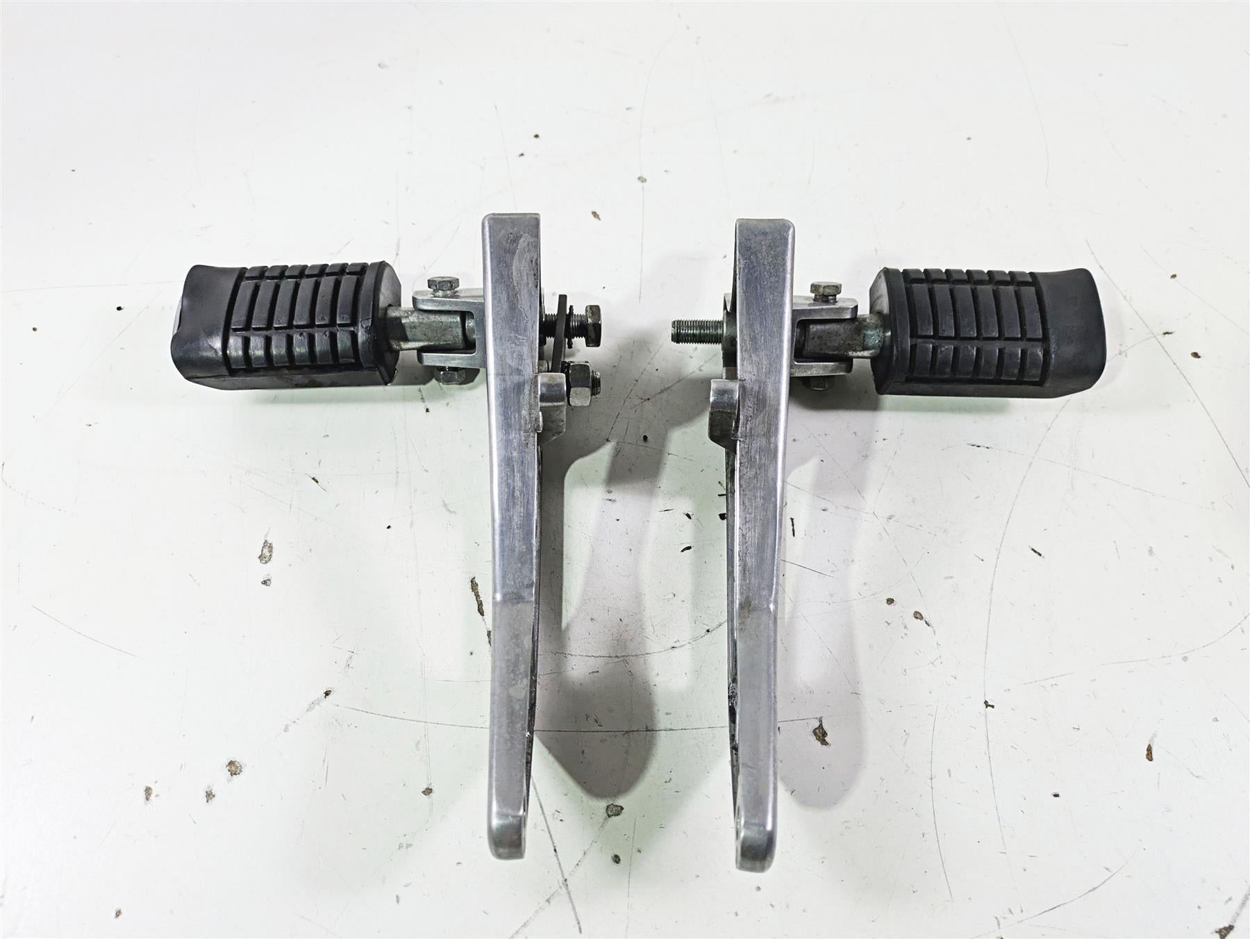1998 Moto Guzzi California 1100 EV Rear Passenger Footpeg Set GU29443550 {{ shop.shopifyCountryName }} - Mototech271