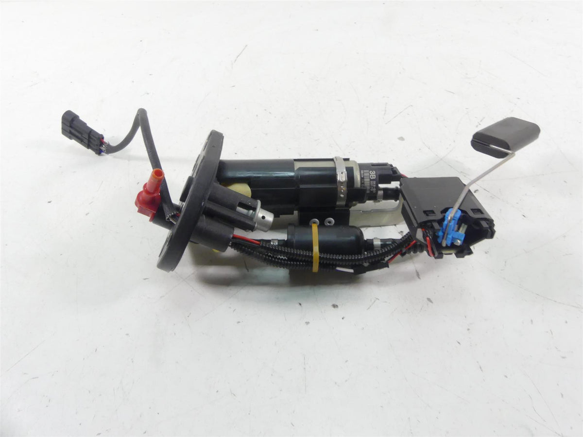 2021 Aprilia RS 660 Fuel Gas Petrol Pump & Sending Unit 3K Only -Tested 2D000547 {{ shop.shopifyCountryName }} - Mototech271