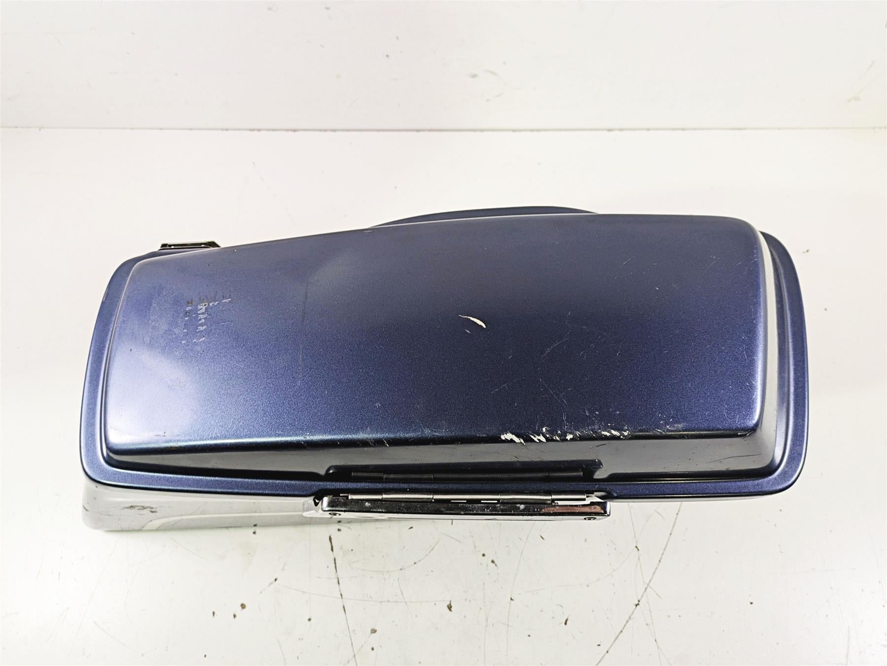 2003 Harley Touring FLHTCUI E-Glide 100th Right Saddle Bag Saddlebag 90752-93 {{ shop.shopifyCountryName }} - Mototech271