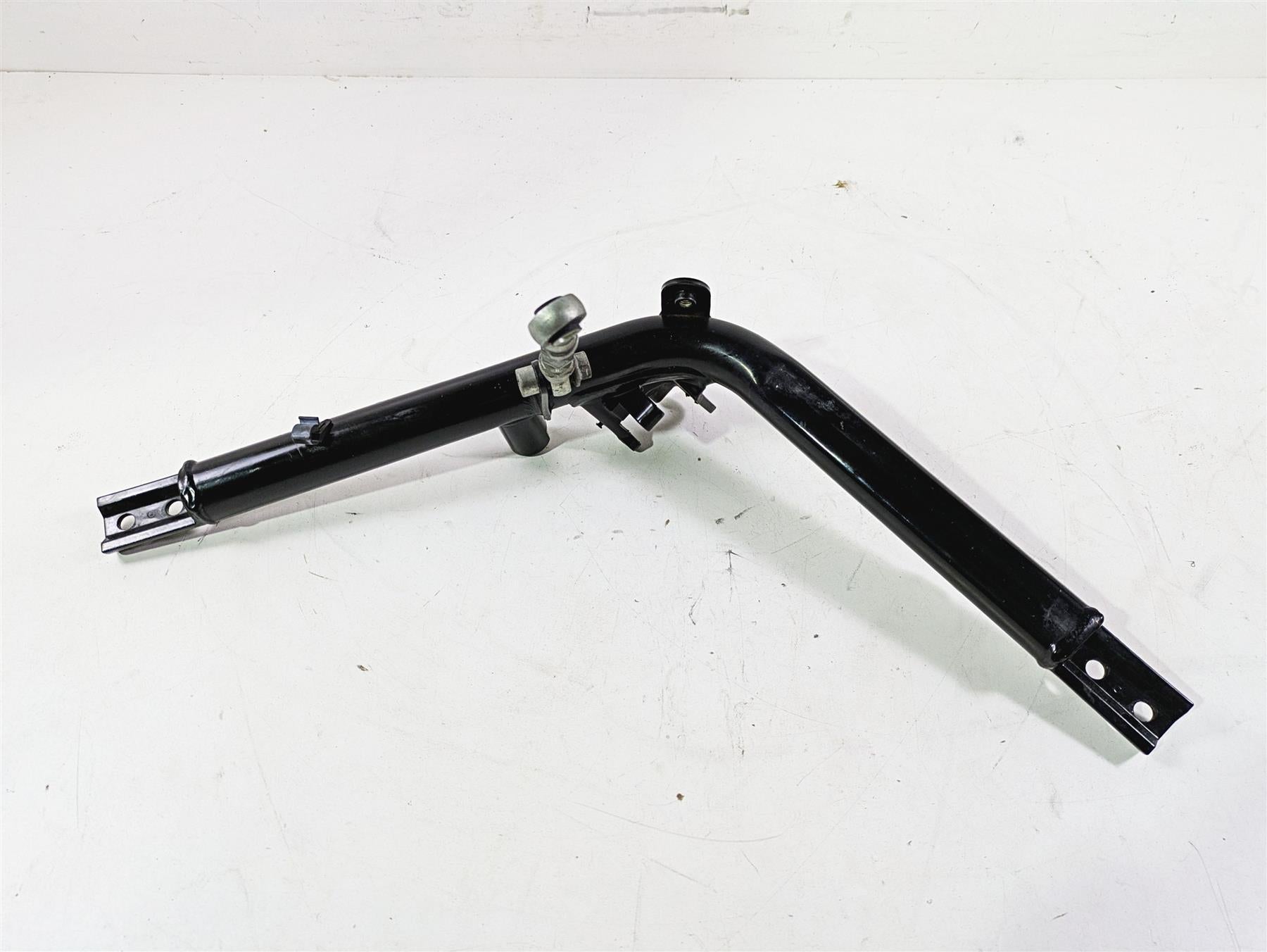 2013 Harley VRSCF Muscle Rod Left Front Frame Downtube - Read 47987-12BK {{ shop.shopifyCountryName }} - Mototech271