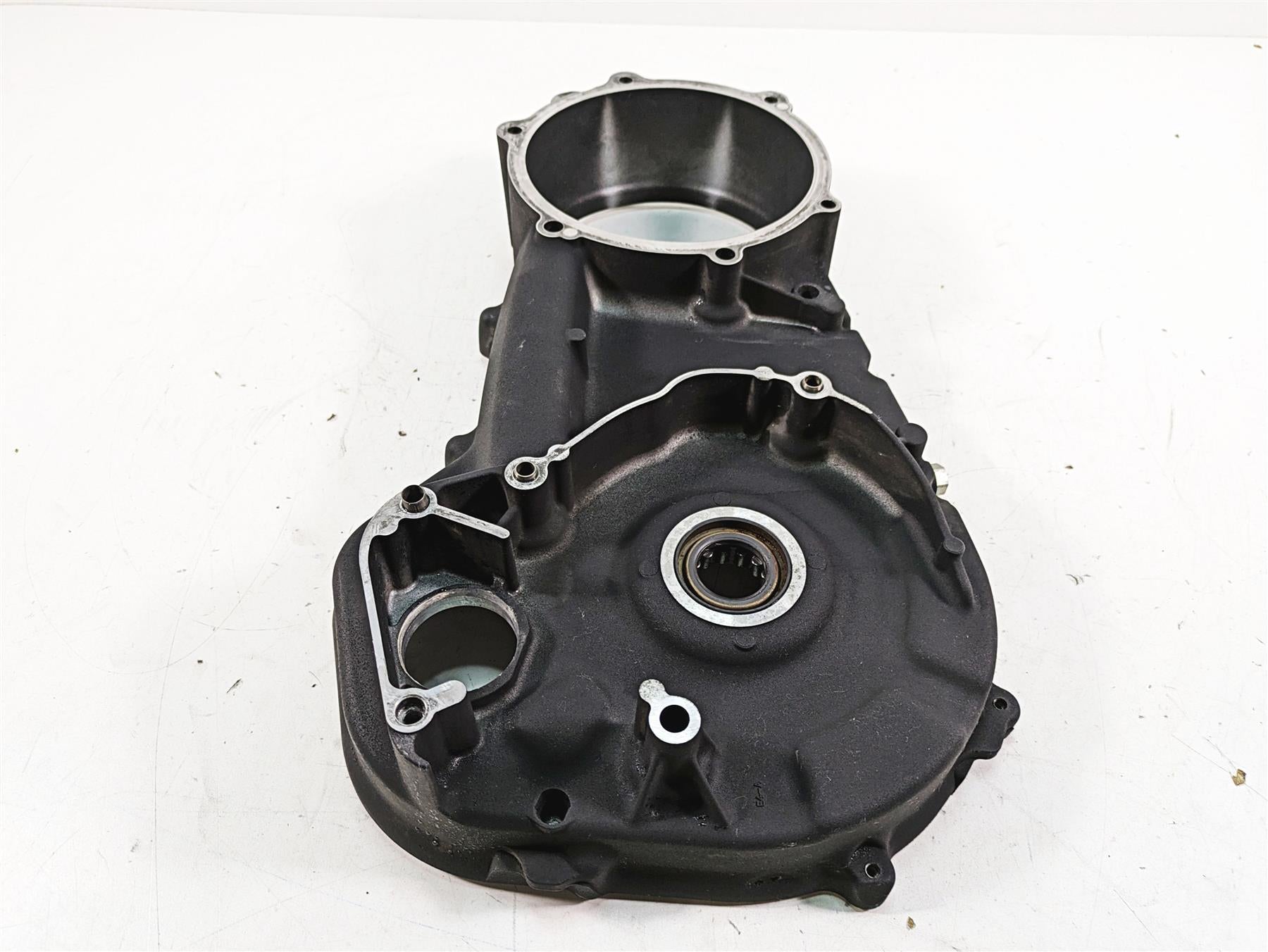 2008 Harley FLHTCU Electra Glide Inner Primary Drive Clutch Cover 60677-07A {{ shop.shopifyCountryName }} - Mototech271