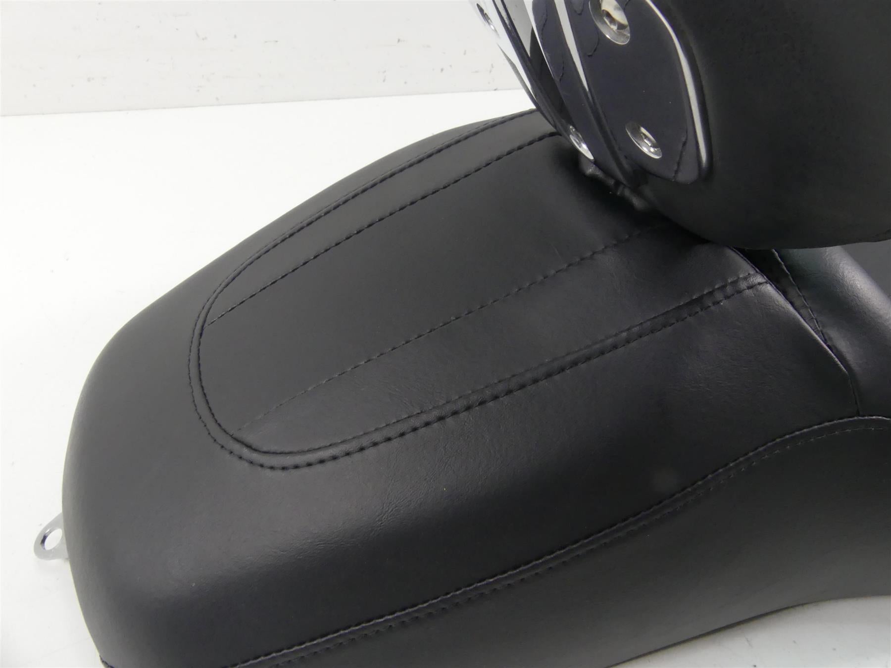 2005 Harley Touring CVO FLHTC SE Electra Glide Seat & Rider Backrest 52000142 {{ shop.shopifyCountryName }} - Mototech271