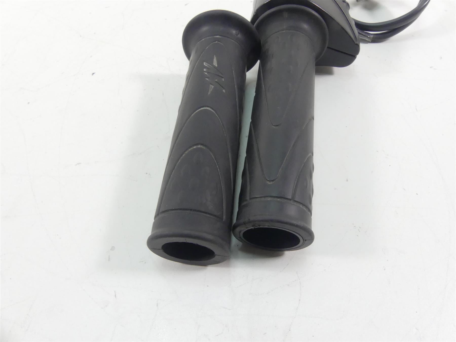 2018 Mv Agusta Brutale 800 RR Ride Fly By Wire Throttle Grip Set 8E00B5444 {{ shop.shopifyCountryName }} - Mototech271