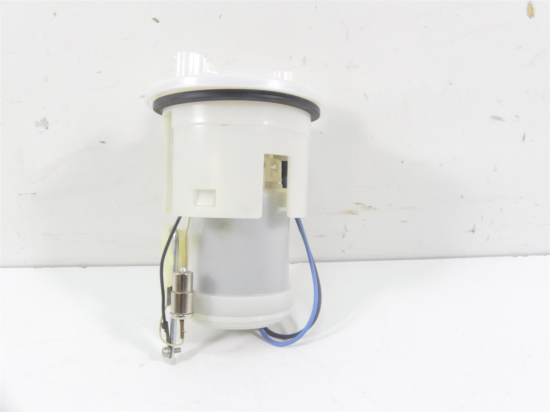 2015 Honda CBR1000 RR SC59 Denso Fuel Gas Petrol Pump - Tested 16700-MFL-013 {{ shop.shopifyCountryName }} - Mototech271