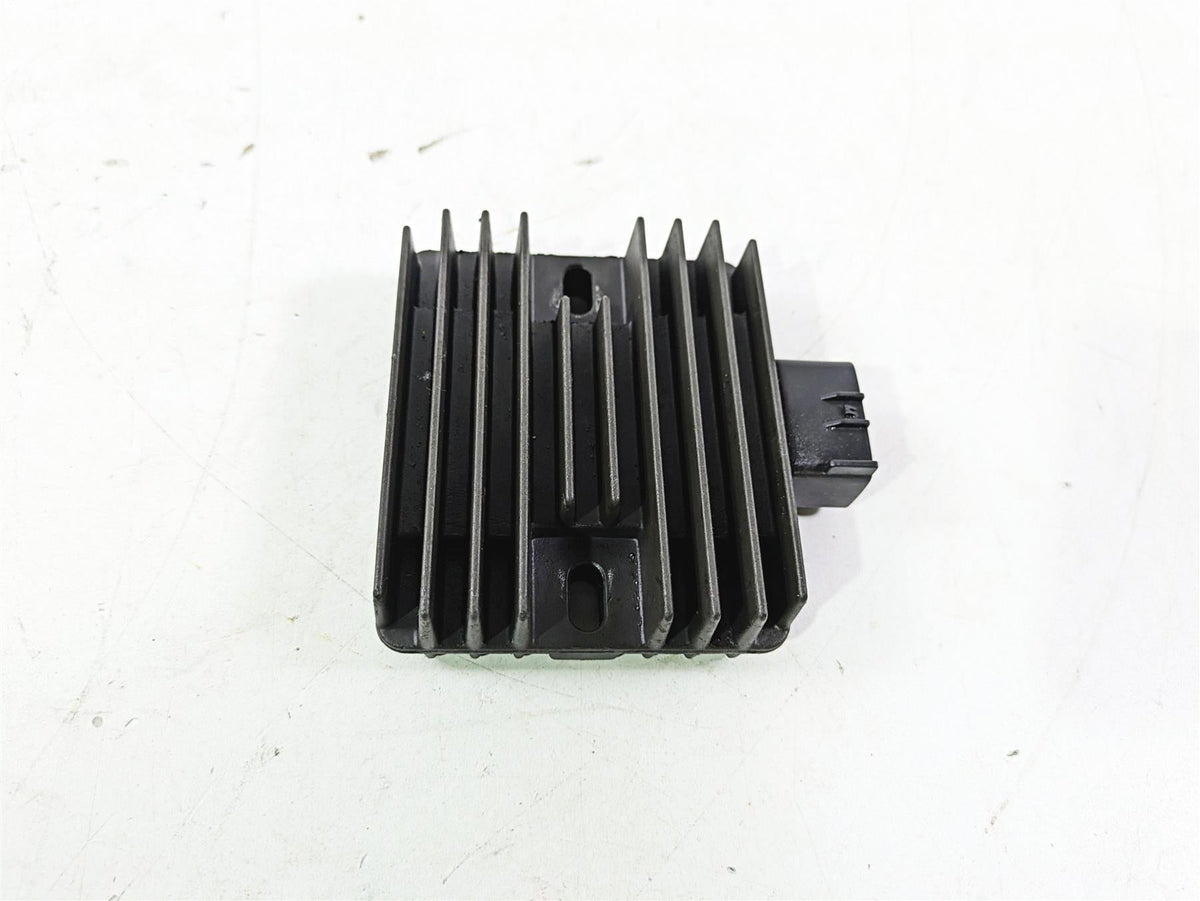 2004 Yamaha XVZ1300 Royal Star Rectifier Voltage Regulator 4XY-81960-00-00 SH678-11 {{ shop.shopifyCountryName }} - Mototech271