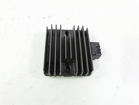 2004 Yamaha XVZ1300 Royal Star Rectifier Voltage Regulator 4XY-81960-00-00 SH678-11 {{ shop.shopifyCountryName }} - Mototech271