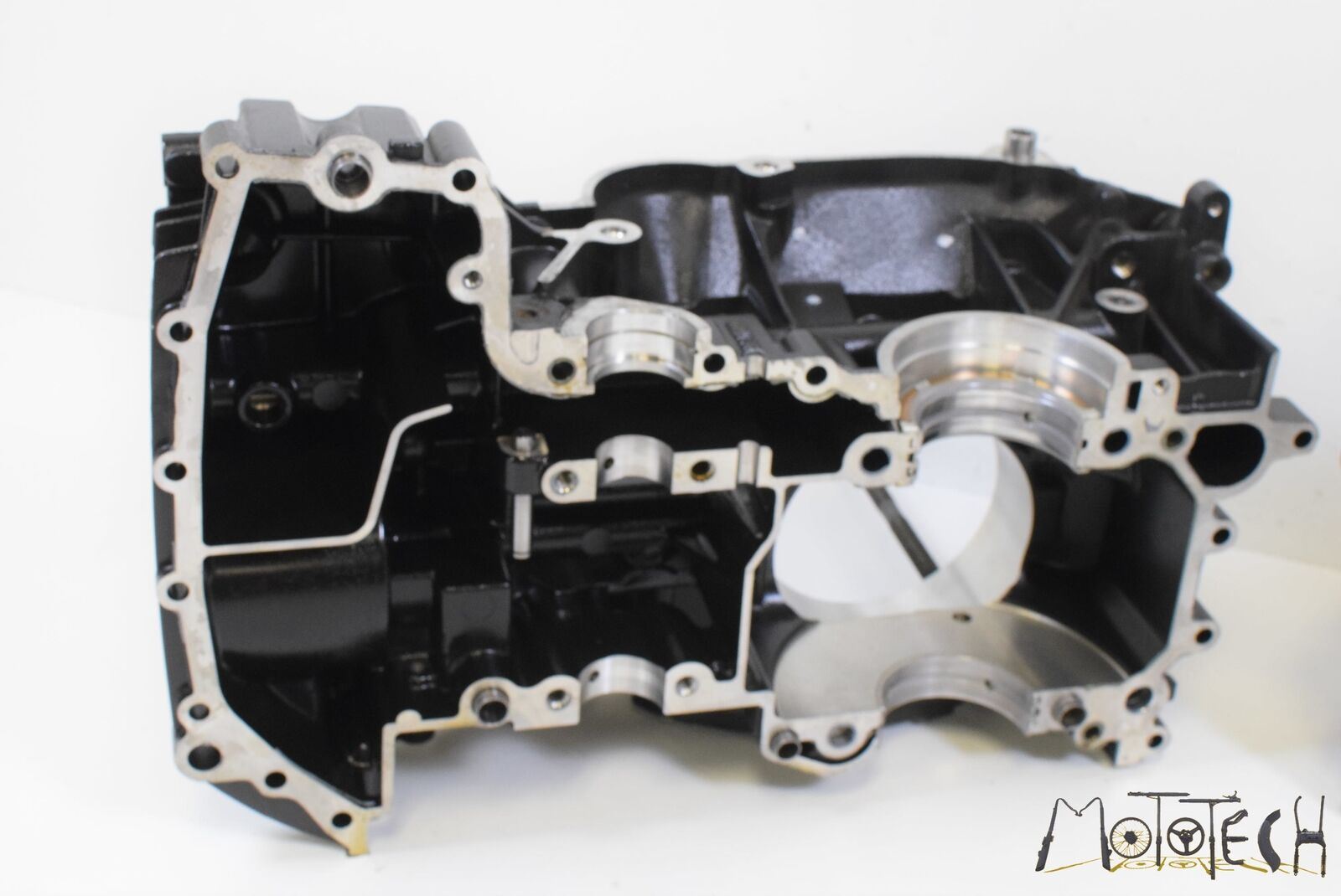 2015 BMW R nineT nine T K21 OEM Crank Case Crankcase Engine Motor 11117710369 {{ shop.shopifyCountryName }} - Mototech271