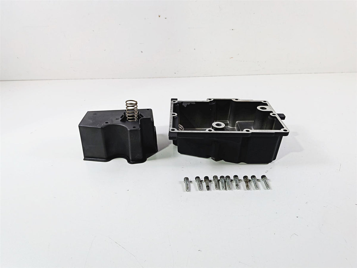 2007 Harley Dyna FXDB Street Bob Transmission Oil Pan & Baffle Set 26071-02 {{ shop.shopifyCountryName }} - Mototech271