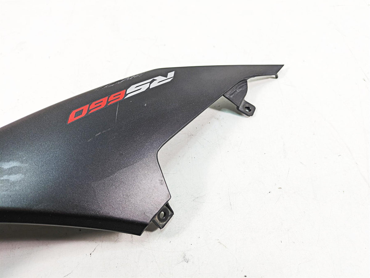 2021 Aprilia RS660 Right Tail Cover Fairing Cowl - Read 2B006647 {{ shop.shopifyCountryName }} - Mototech271