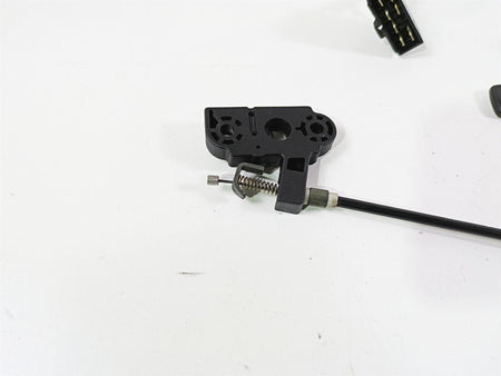 2006 Triumph Rocket 3 Ignition Switch Key Lock Tank Cap Set T2501074 T2502540 {{ shop.shopifyCountryName }} - Mototech271